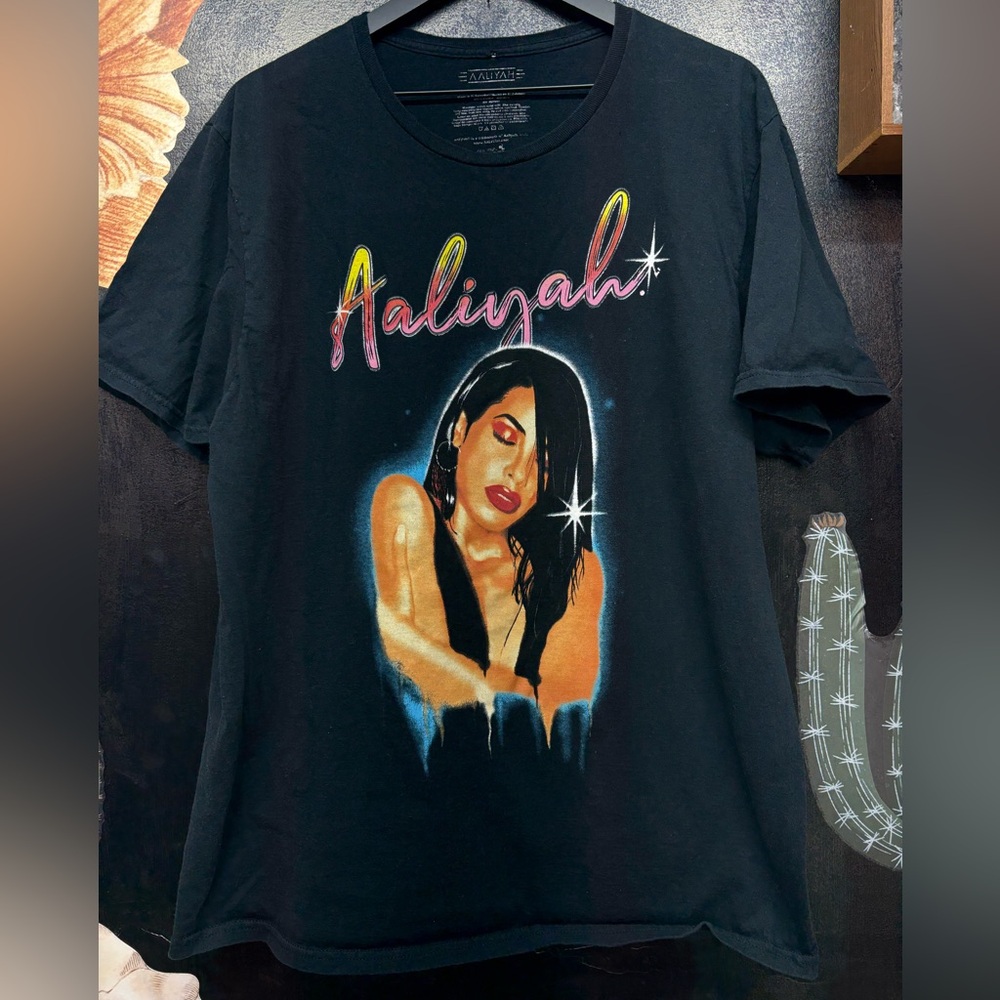 AAILYAH T shirt
